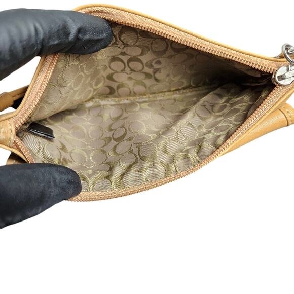 Coach Vintage Hampton Wallet/Wristlet Tan - Picture 5 of 7